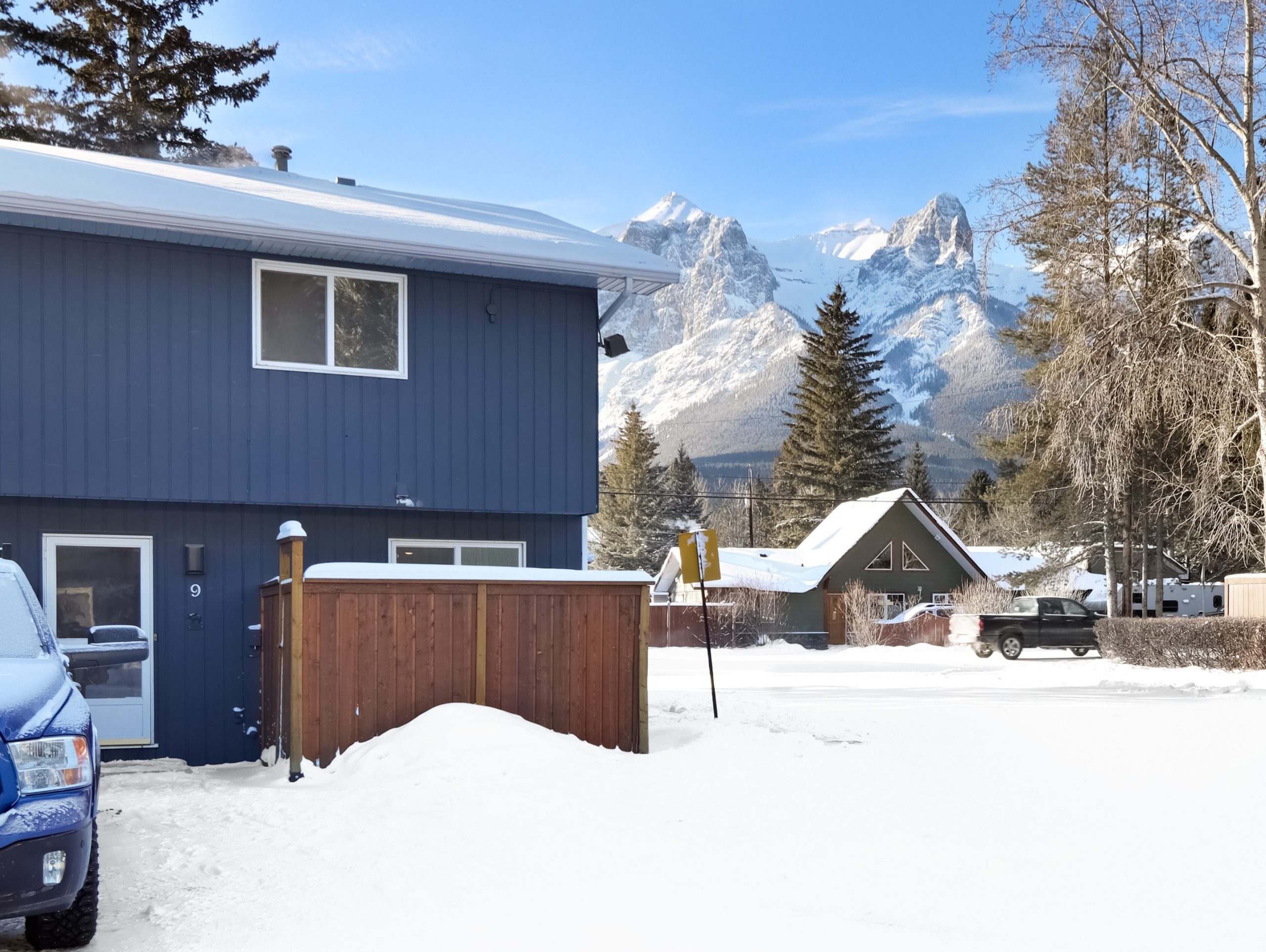 picture of front of townhouse 9, 1530 7th ave